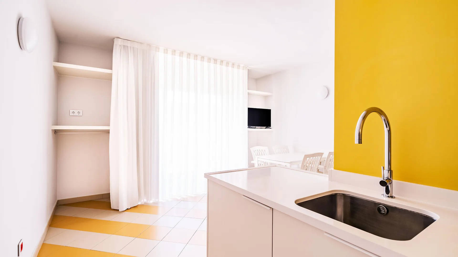 Apartamentos Sunway Amapola Sitges 0*,